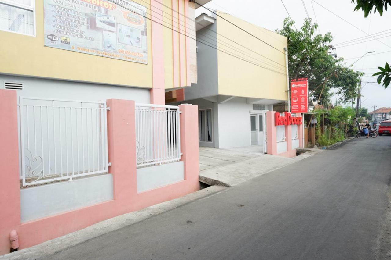 Reddoorz Syariah Near Rsud Margono Purwokerto Hotel Buitenkant foto